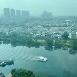 Luxury Delasol Studio- Free Infinity Pool- Near District 1- T-Housing