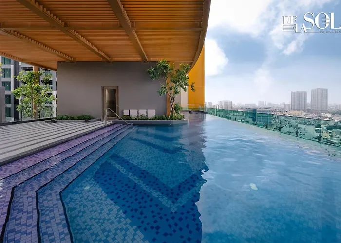 Luxury Delasol Studio- Free Infinity Pool- Near District 1- T-Housing