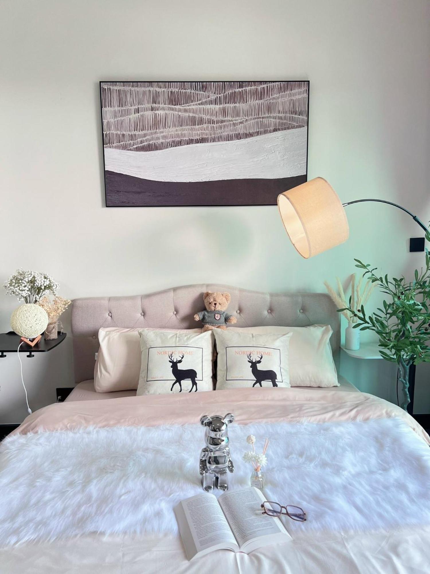 Luxury Delasol Studio- Free Infinity Pool- Near District 1- T-housing Căn hộ *