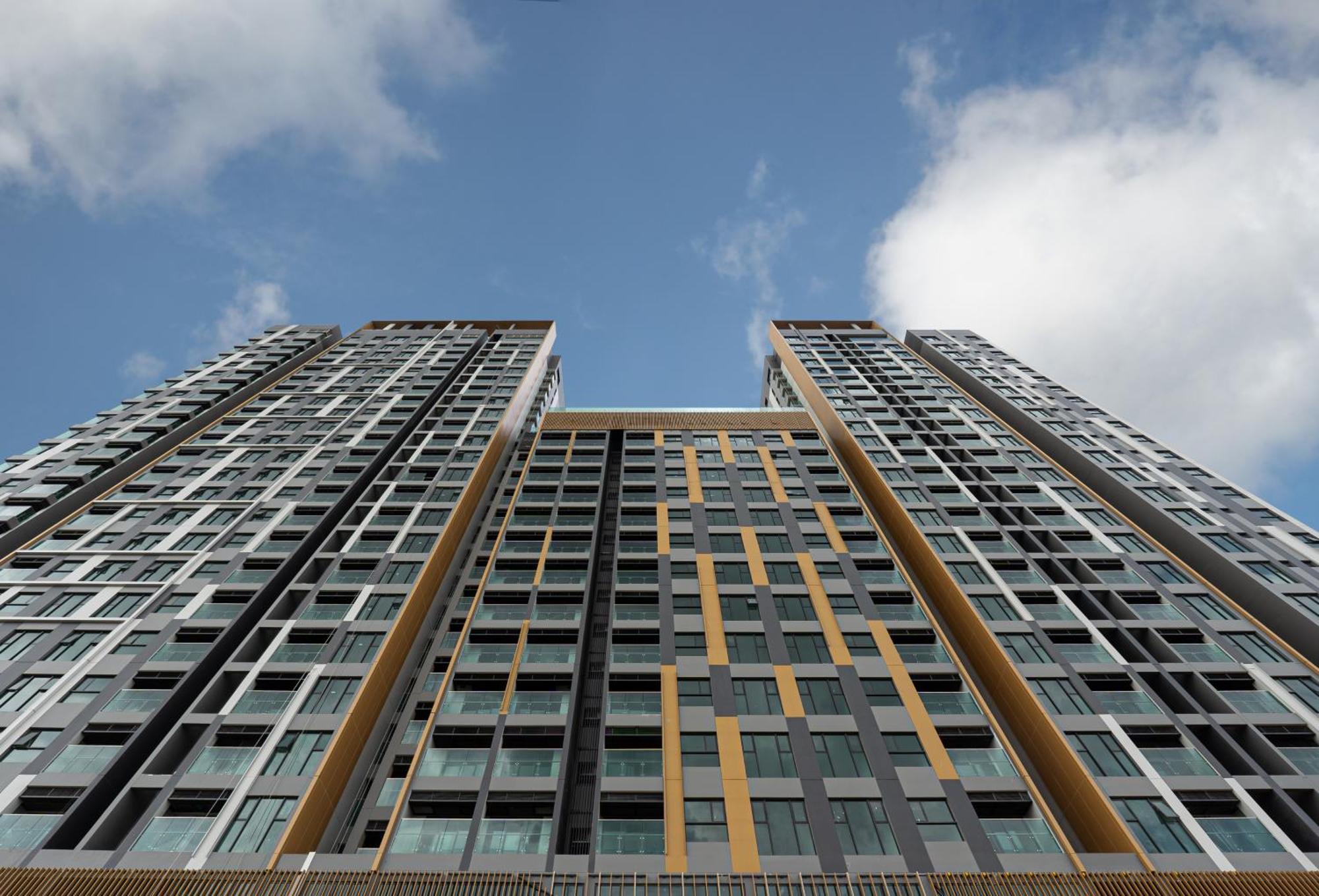 Luxury Delasol Studio- Free Infinity Pool- Near District 1- T-housing *