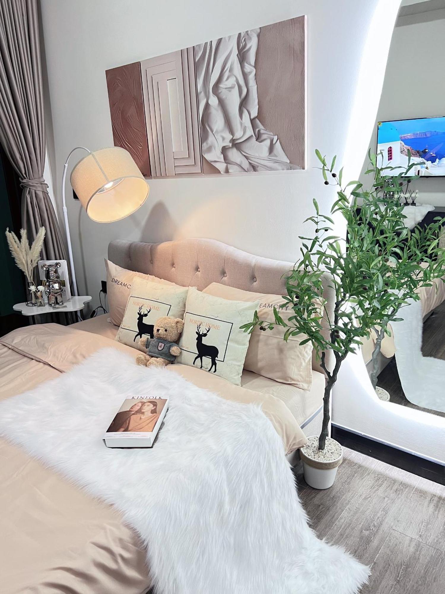 Căn hộ Luxury Delasol Studio- Free Infinity Pool- Near District 1- T-housing