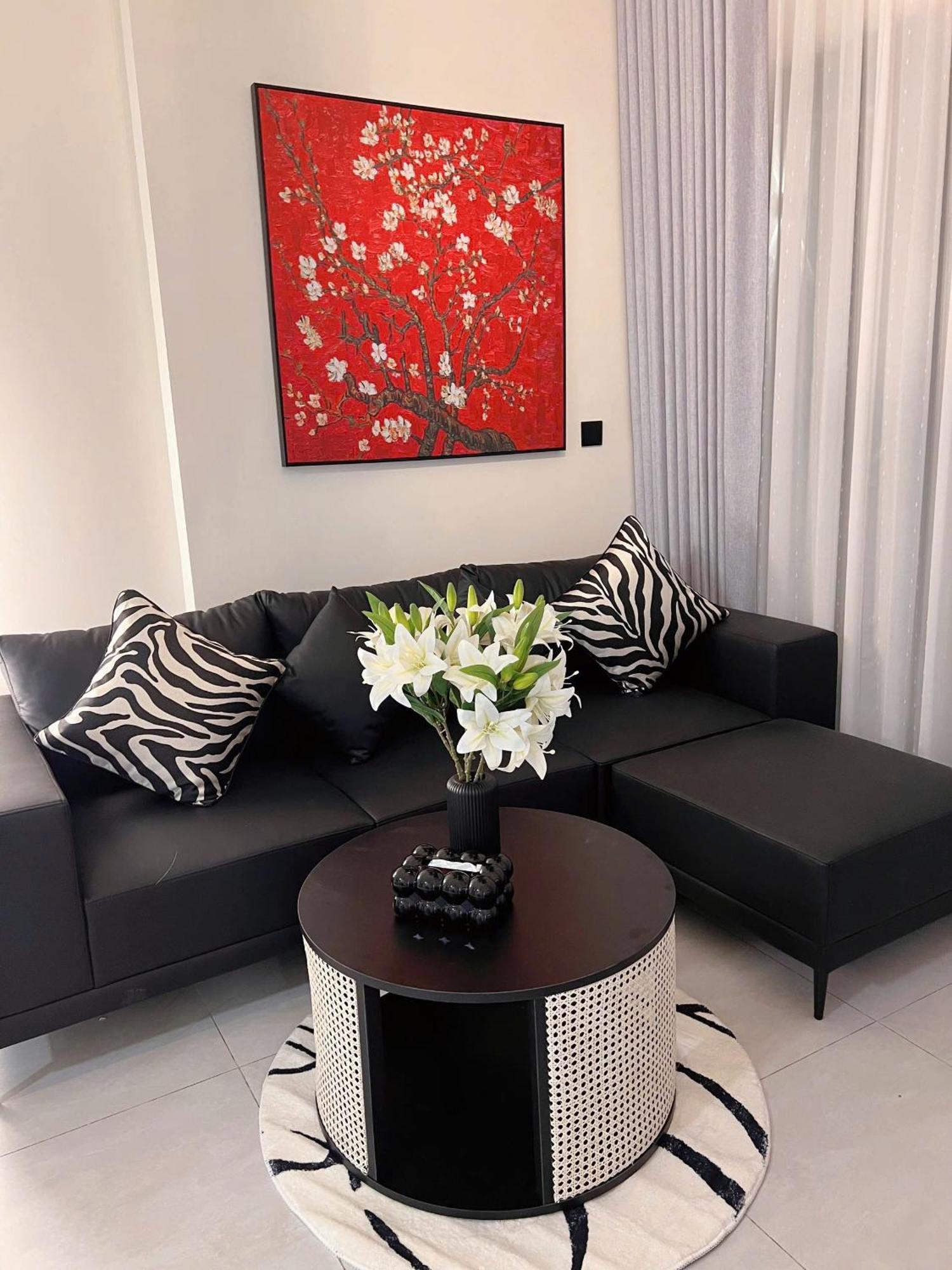 Căn hộ Luxury Delasol Studio- Free Infinity Pool- Near District 1- T-housing