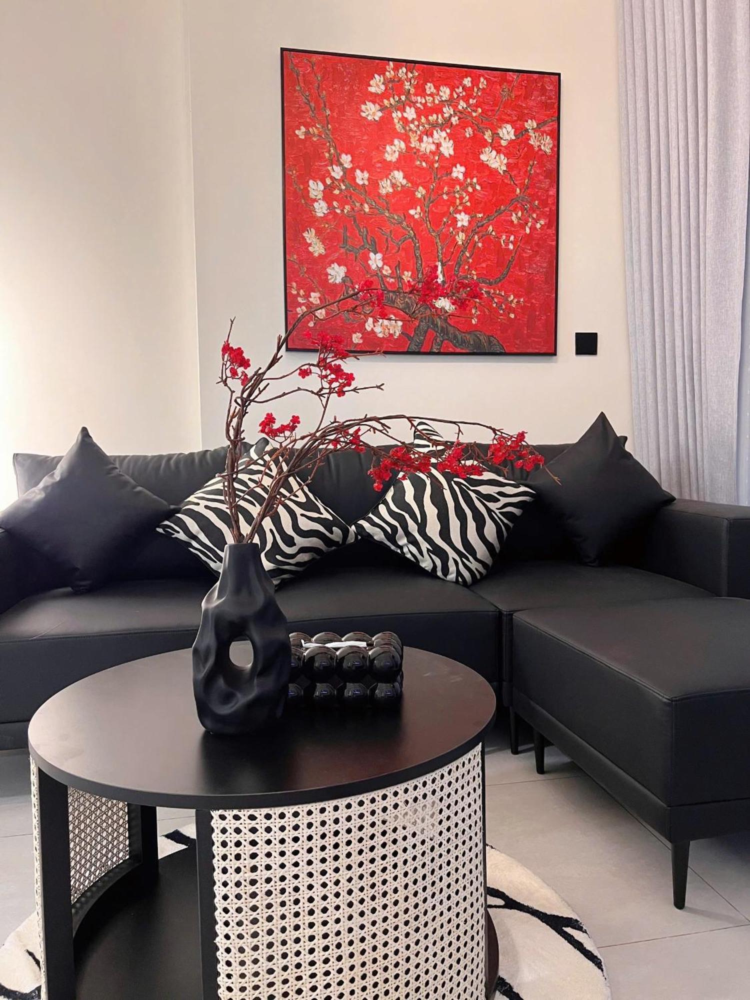 Căn hộ Luxury Delasol Studio- Free Infinity Pool- Near District 1- T-housing