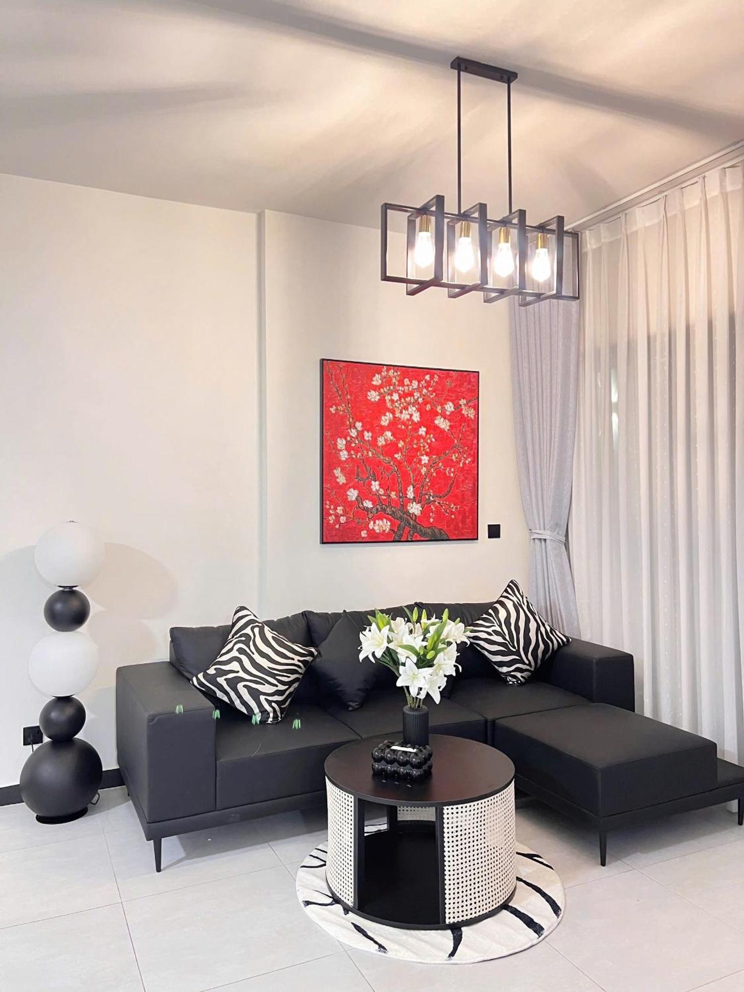 Luxury Delasol Studio- Free Infinity Pool- Near District 1- T-housing * TP. Hồ Chí Minh