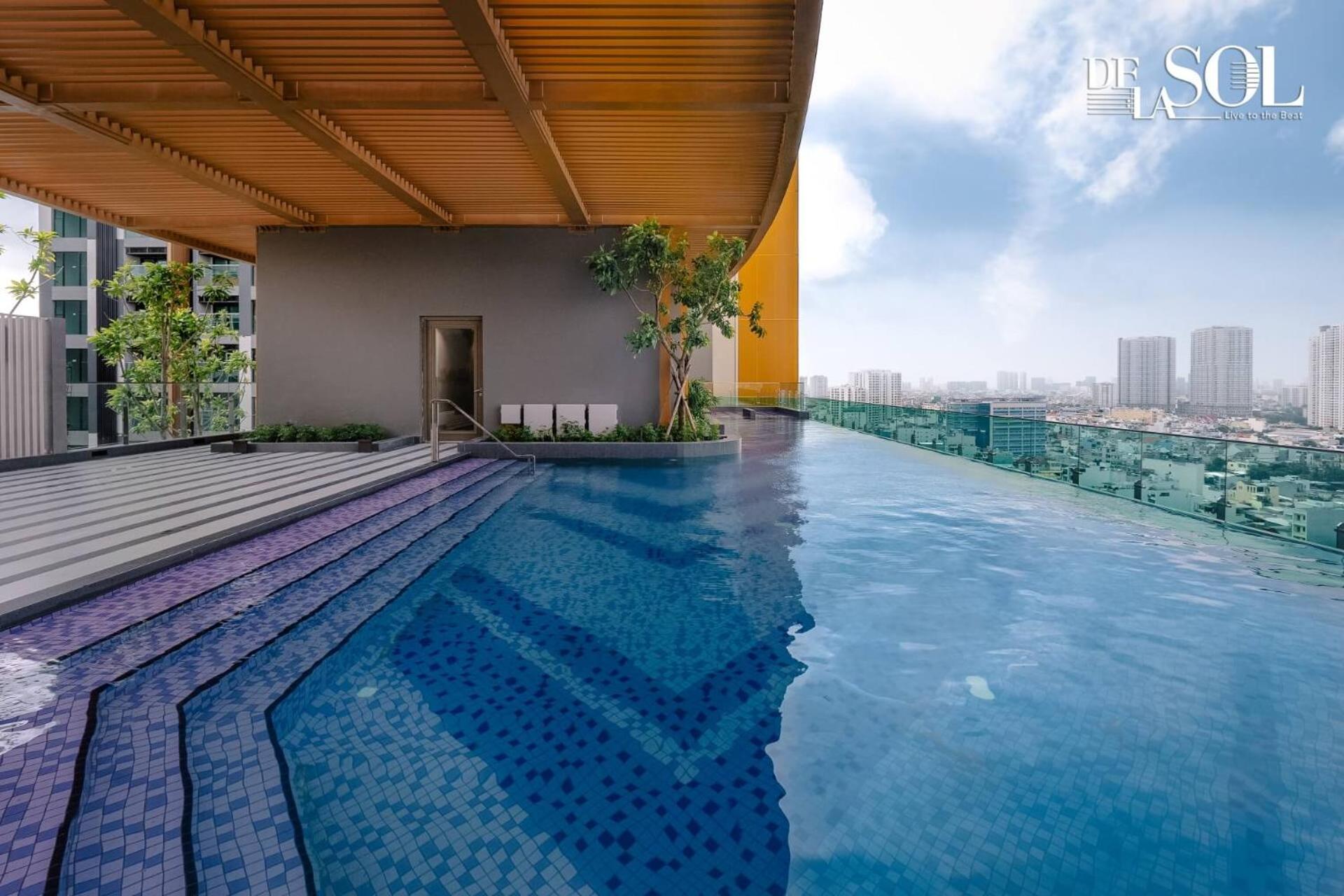 Luxury Delasol Studio- Free Infinity Pool- Near District 1- T-housing Ho Chi Minh City